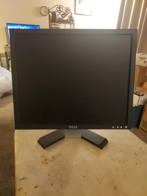 Dell 17" Computer Monitor Ultrasharp Lcd Flat Screen E176Fpc  Mfg Feb 2006