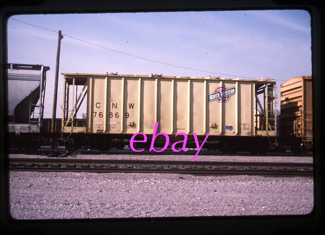 Orig Slide Chicago & North Western CNW C&NW #76869 airslide hopper 1990