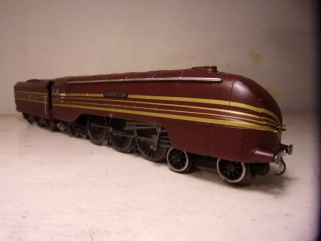 Atlas Editions"OO" static Models= LMS Streamlined "Coronation"Maroon- 6220-New