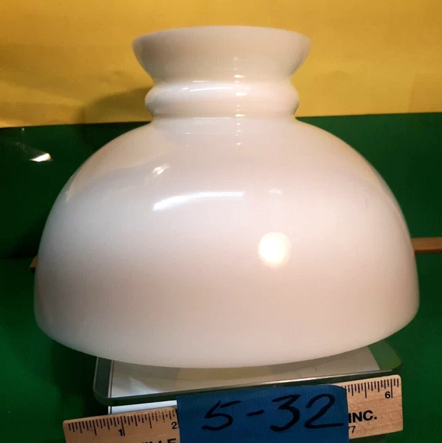 10" Antique OIL LAMP GWTW  White milk glass STYLE  Aladdin Rayo Lamp Shade 5-32