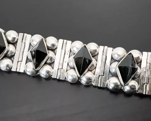 47g Heavy Sterling Silver Onyx Bead Ball Panel Link Hinge Vtg Modernist Bracelet