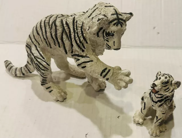 Safari Ltd Vanishing WHITE TIGER w/CUB 2003 Animal Wildlife Figures