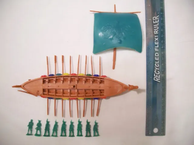 10 Rare Giant Hong Kong Green Vikings Ship Boat Ho 1/72 25Mm Plastic Playset