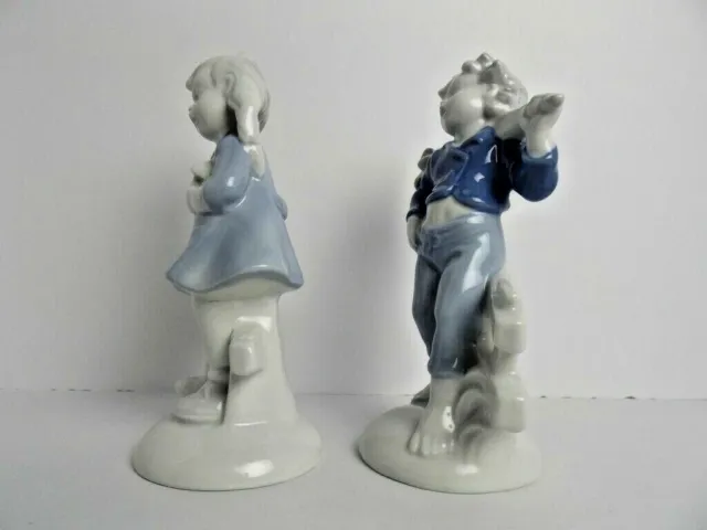 Gerold Porzellan Bavaria Pair of Elegant Porcelain Figurines Western Germany EUC 2