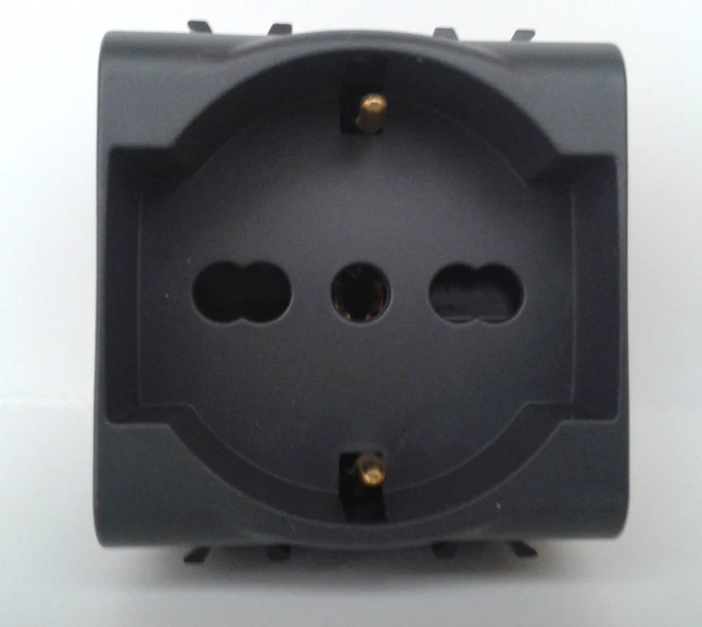 GEWISS Presa Bivalente Italiano/Tedesco - 2P+T 16A, 2m, Nero