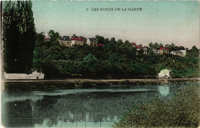 CPA Les Bords de la Marne (659436)