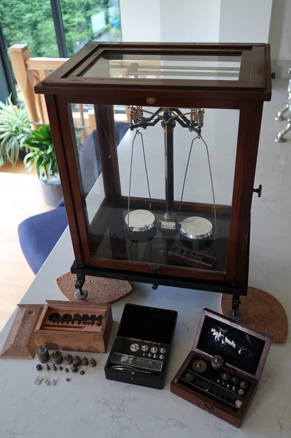 ANTIQUE/VINTAGE ANALYTICAL BALANCE Scale with weights Baird & Tatlock ...