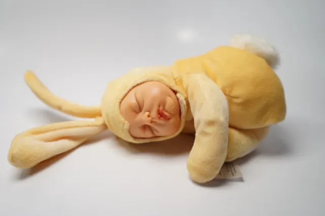 Baby Bunny Sleeping Infant Doll Yellow Anne Geddes 2001 No Egg Or Box