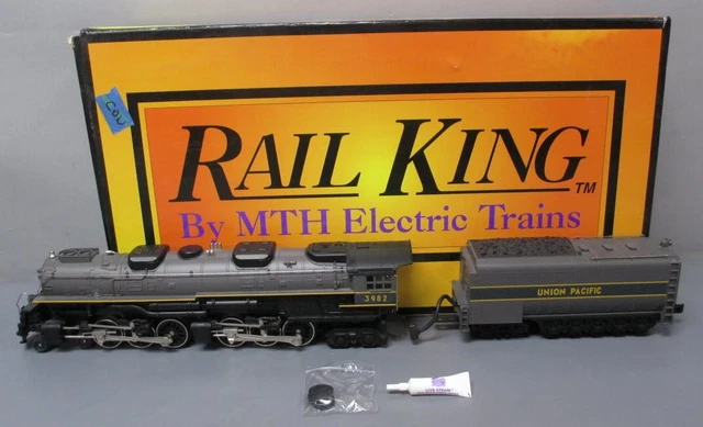 MTH 30-1107 Union Pacific 4-6-6-4 Challenger Steam Locomotive & Tender #3982 EX