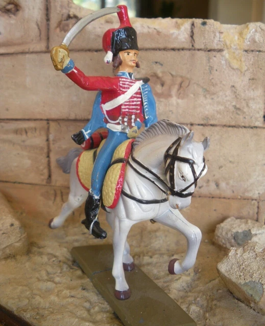 STARLUX, SOLDAT DE Plomb Guerres Napoléoniennes, Hussard Porte-Aigle