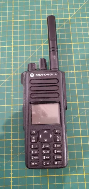 Motorola DP4800e VHF 136-174MHz MDH56RDN9VA1AN (Ohne Battery) _0,2_5
