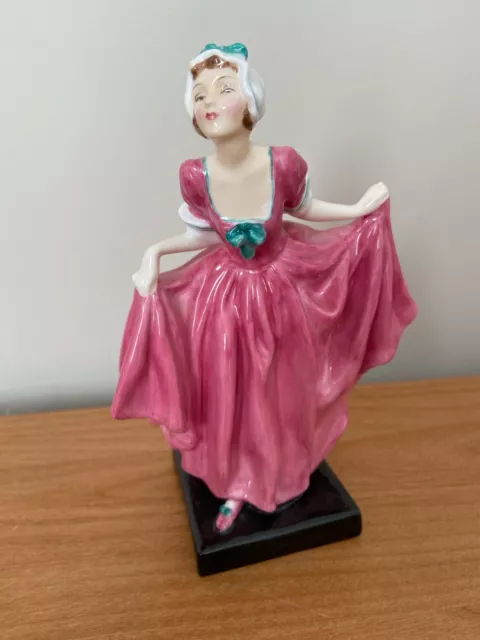 Royal Doulton "Delight" HN 1772 J9. Made in England - Bone China Figurine