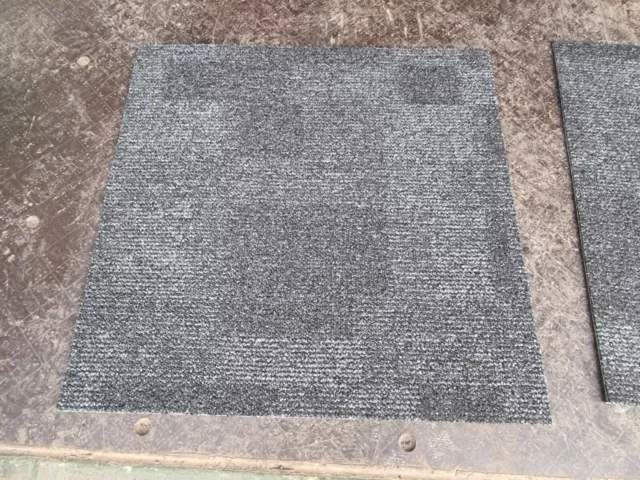 500 x BLACK DARK GREY 50X50CM DESSO ESSENCE MAZE CARPET TILES FOR £1.80 EACH