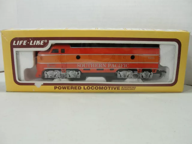 Vtg. Life-Like HO 8690 F-7 Southern Pacific Powered Locomotive W/Headlight