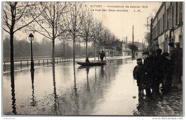 94 ALFORT - innondations de janvier 1910 - la rue des deux moulins