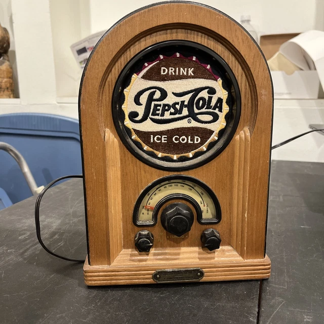 Vintage Pepsi Cola Am Fm Radio Collectors Series 1996