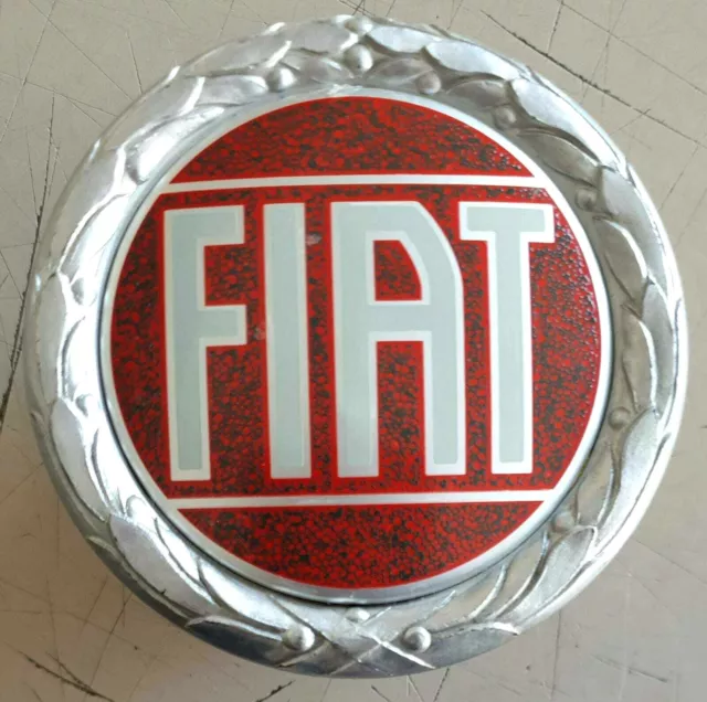 Fiat Ritmo/127/128/131 "Fiat" Stemma Sigla Badge Emblema Fregio Cornice Opaca