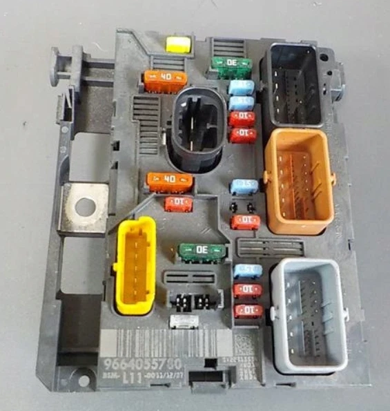 ECU FUSE BOX Citroen Peugeot Bsm 9664055780 L11 EUR 85,21 PicClick FR
