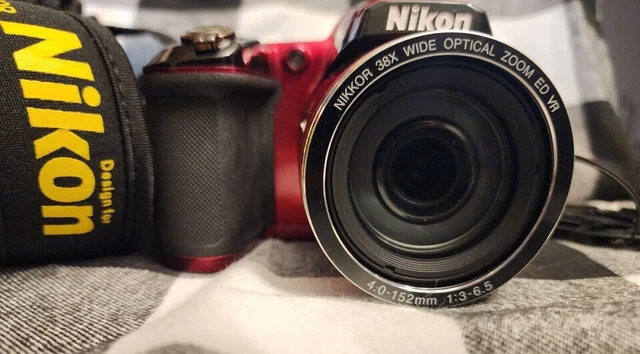 Nikon COOLPIX L840 16 MP Digital Compact Camera - Red, Very Good Condition