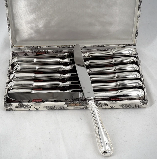 Lot De 12 Couteaux De Table Reneka – Métal Argenté, état Occasion
