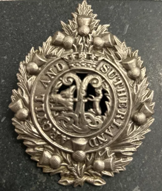 Vintage WW1 Original Argyll And Sutherland Highlanders British Army Cap Badge