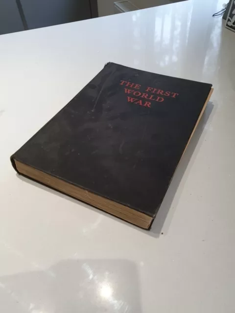 The First World War  Book 1933