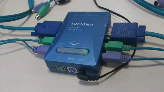 TRENDnet TK-200 KVM SWITCH