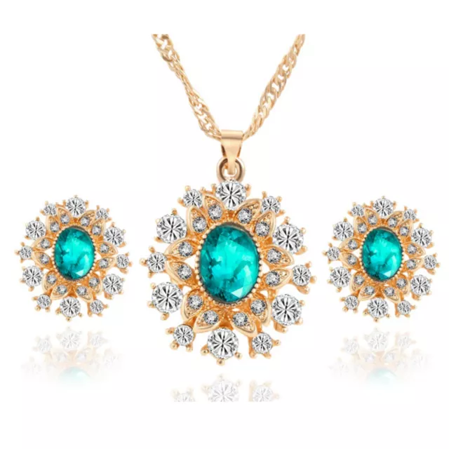 Stunning Green 18k Gold Plated Diamante Crystal Necklace Pendant and Earring Set