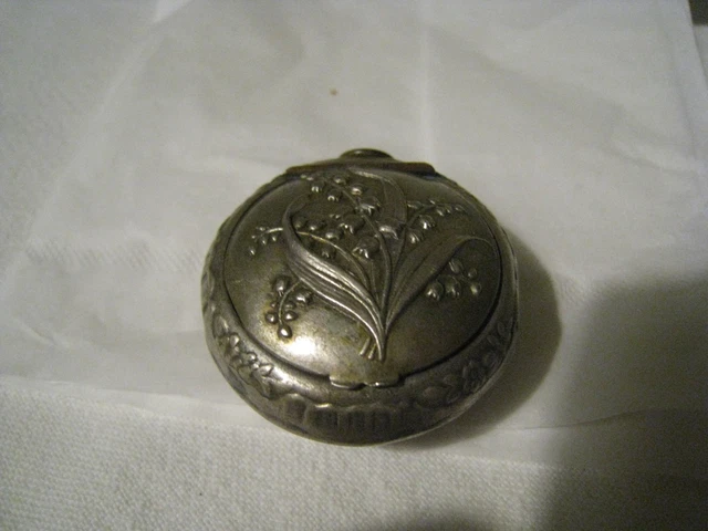 Poudrier Ancien En Argent Massif 900 - Riche Ciselage - Poudrier De Poche Vintage