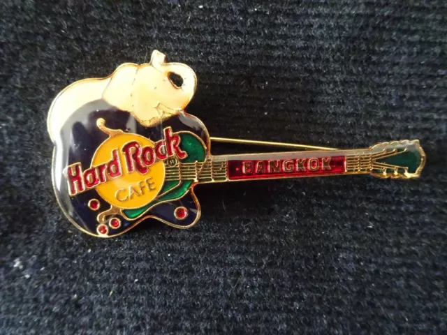 Hard Rock Cafe Pin Bangkok Gibson Byrdland Elephant Guitar