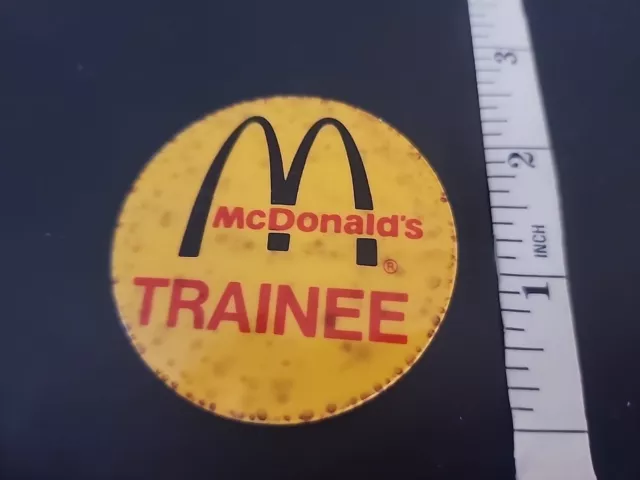 Rare Vintage Button Pin Badge McDonald's Trainee