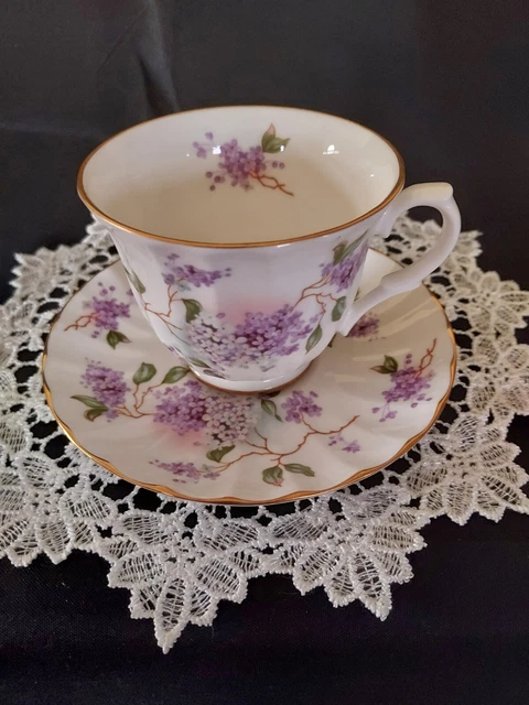 LILA Flor de Primavera E&R CORONA DORADA Taza Platillo INGLANDIA HUESO CHINA
