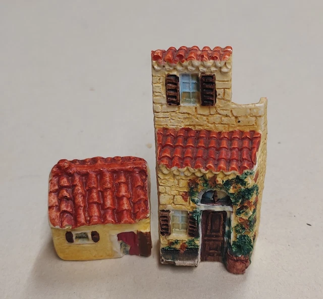 maisons provençales en plâtre pour crèche ou diaporama lot de 2         G46-13