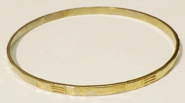 Bracelet Gravé Doré Rigide Vintage - Chaîne Sécurité Bijou Fantaisie Unisexe état Impeccable