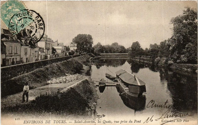 CPA Env. de TOURS St-AVERTIN, les Quais, view taken from the Pont (611908)
