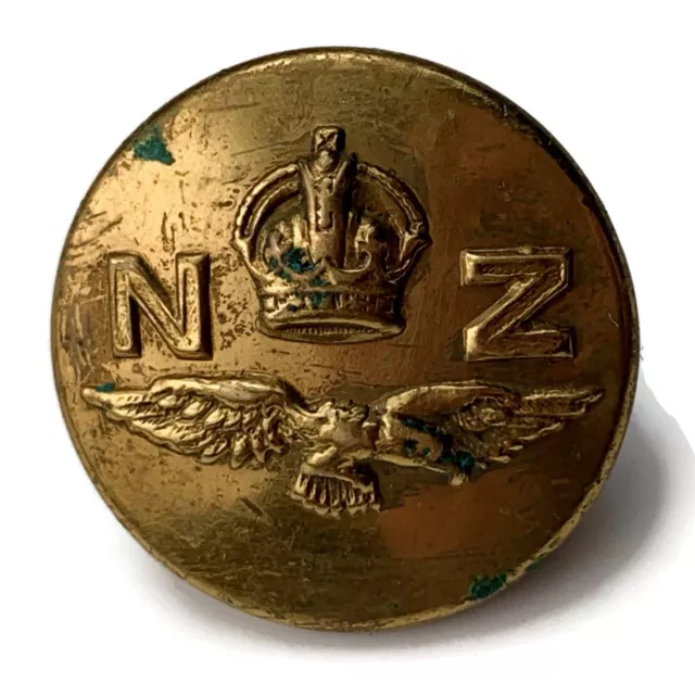 Original WW2 Royal New Zealand Air Force RNZAF Tunic Button - 24mm