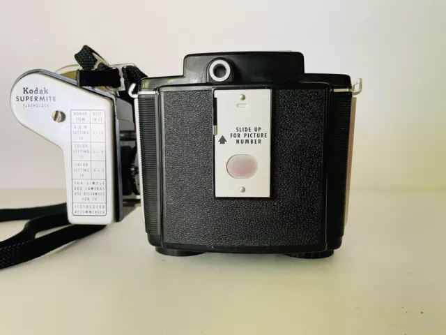 1959-64 Vintage Kodak Brownie Twin 20 Film Camera And Flash Collectible 3