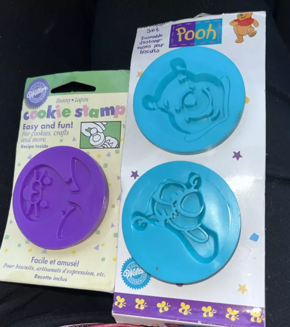 NEW Wilton Disney Winnie The Pooh Set 5 Cutters & Cookie Stamp Set Easter Mickey