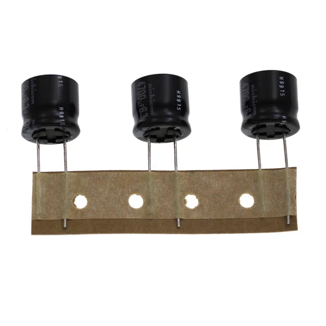 10 Condensateurs électrolytiques Panasonic 3300µF 6,3V - Ref EEVFK0J332V - Neufs Sous Blister