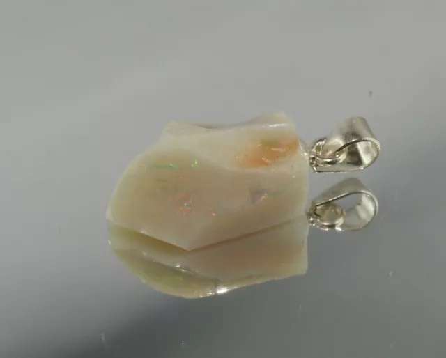 Pendentif en opale brute d'Australie (Coober Peddy) de 9,05 ct