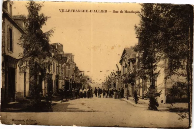 CPA Villefranche-d'Allier-Rue de MONTLUCON (262889)