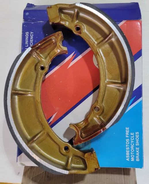 EBC - 515 - Standard Brake Shoes NOS (missing springs)