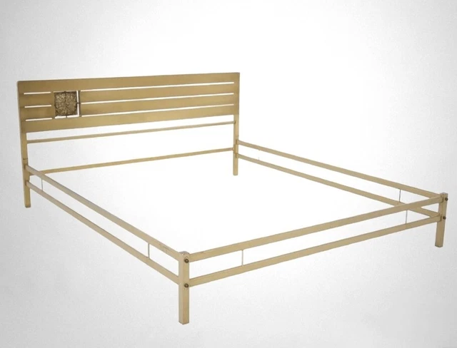 Letto in ottone design di Luciano Frigerio negli anni  70