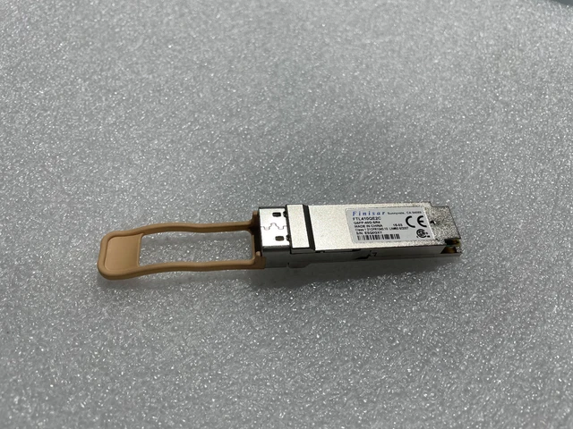 4040 Intel Intel QSFP-40G-SR4 Optical Transceiver - 40Gbps, 150m - Foto 9