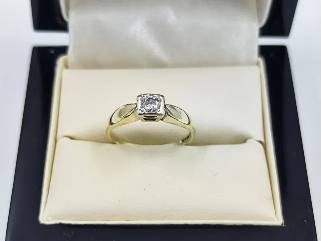 9ct  Gold Ring Diamond 0.15 CT Size I Hallmarked