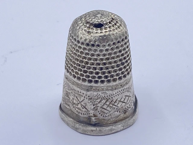 Antique Florally Decorated Silver Hallmarked Chester Charles Horner Thimble