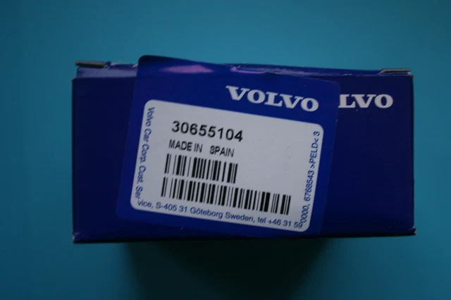 Genuine Volvo XC90 XC70 V50 V70 S80 S40 C30 Grill Badge 30655104 grille emblem 3