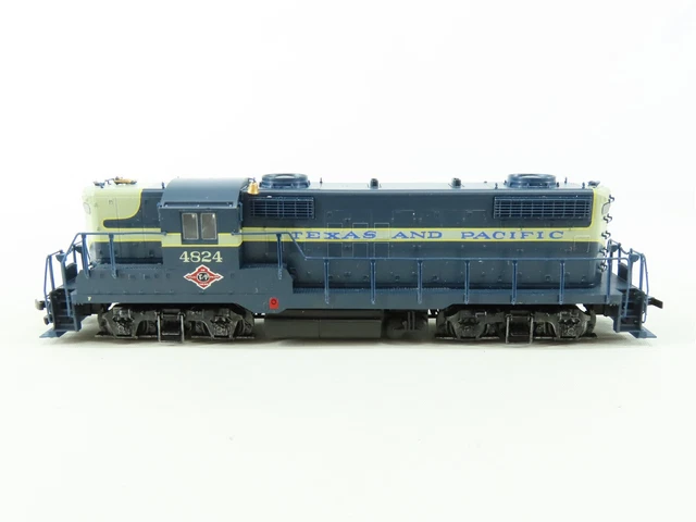 HO Scale Proto 2000 T&P Texas & Pacific EMD GP18 Diesel #4824 Custom - Bad Gears