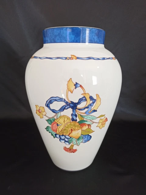 Bacchanale vase in Limoges porcelain by Hervé Van der Straeten for Bernardaud