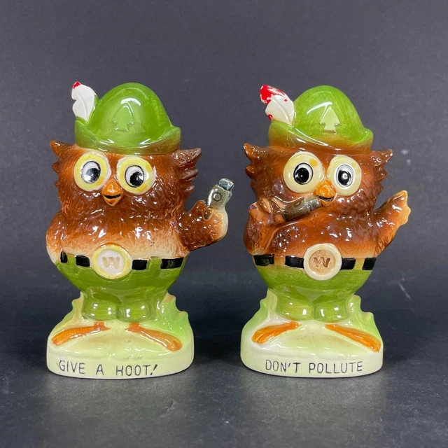 Vintage GIVE A HOOT DON'T POLLUTE Ceramic WOODSY OWL Salt & Pepper Shakers JAPAN